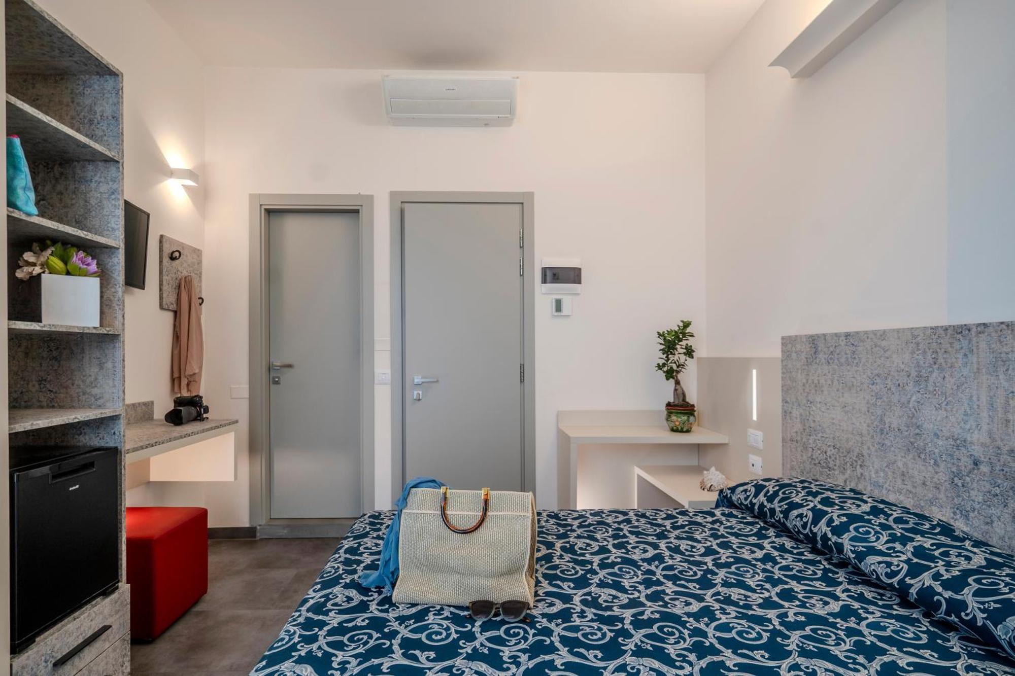 רימיני Hotel 2000 מראה חיצוני תמונה