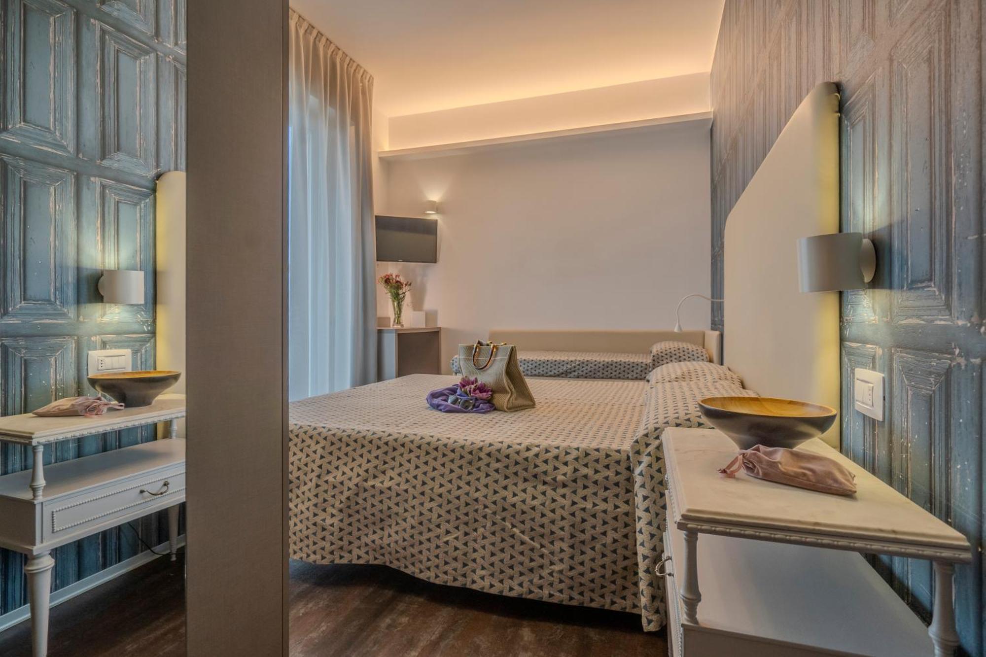 רימיני Hotel 2000 מראה חיצוני תמונה
