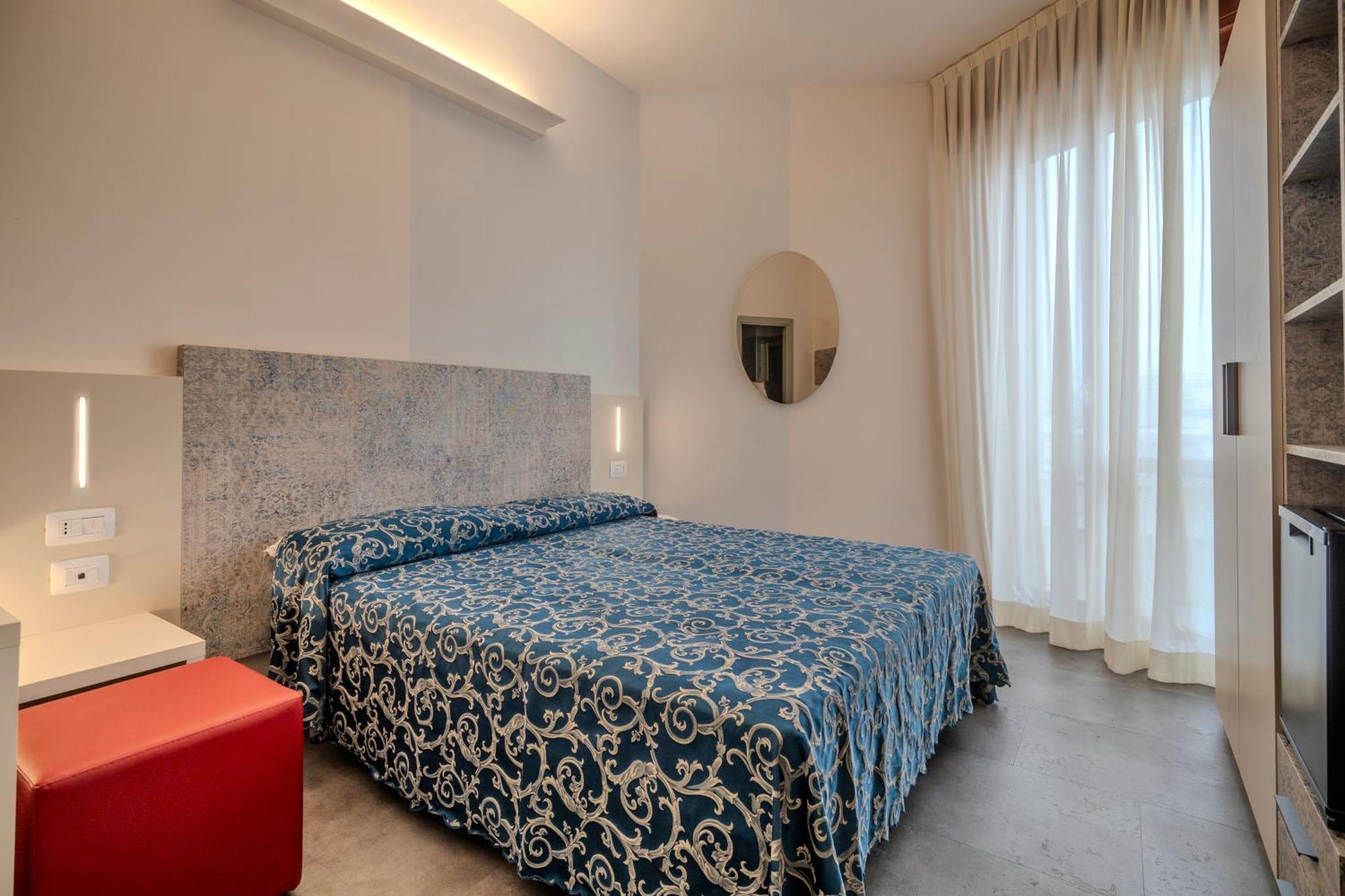 רימיני Hotel 2000 מראה חיצוני תמונה