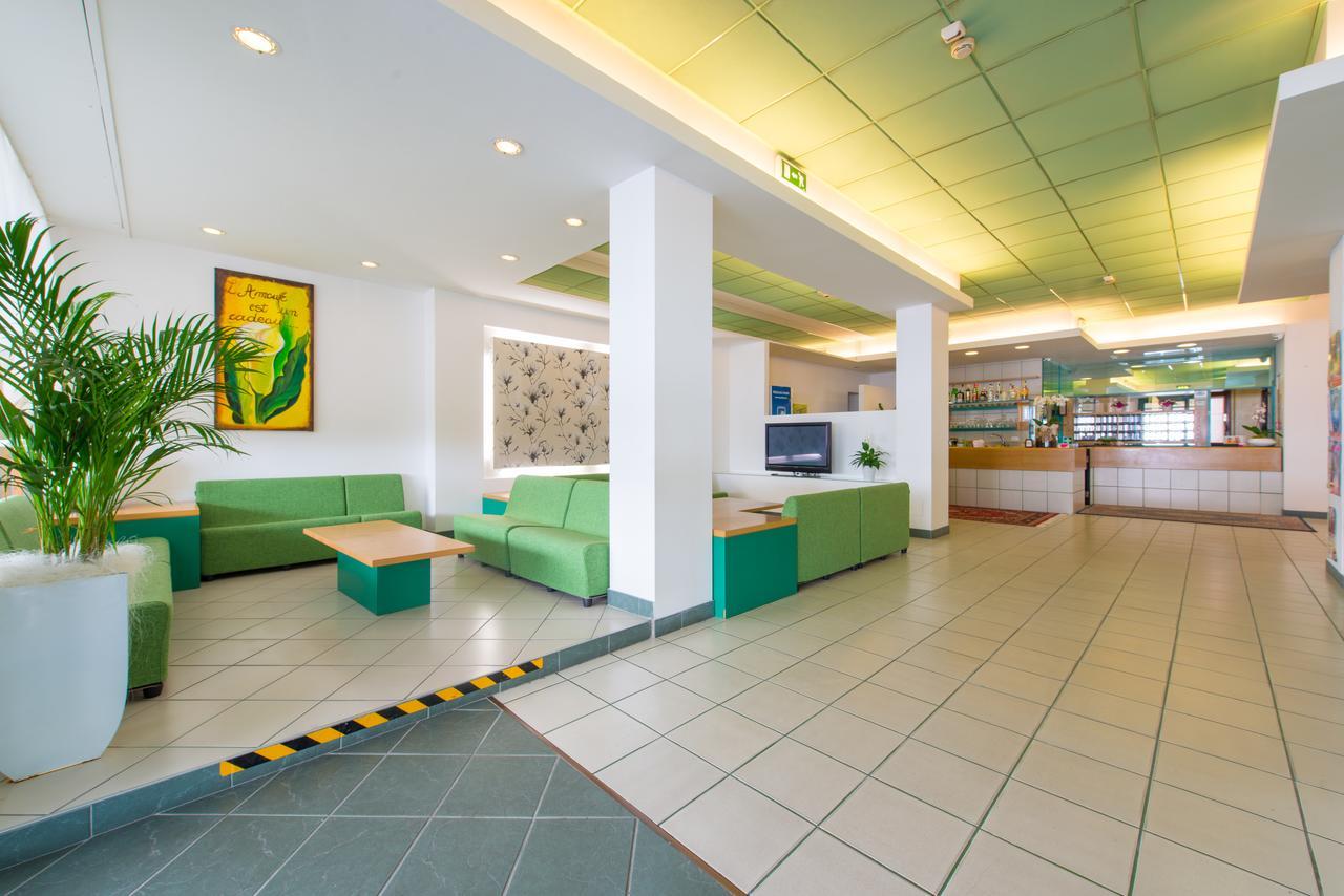 רימיני Hotel 2000 מראה חיצוני תמונה