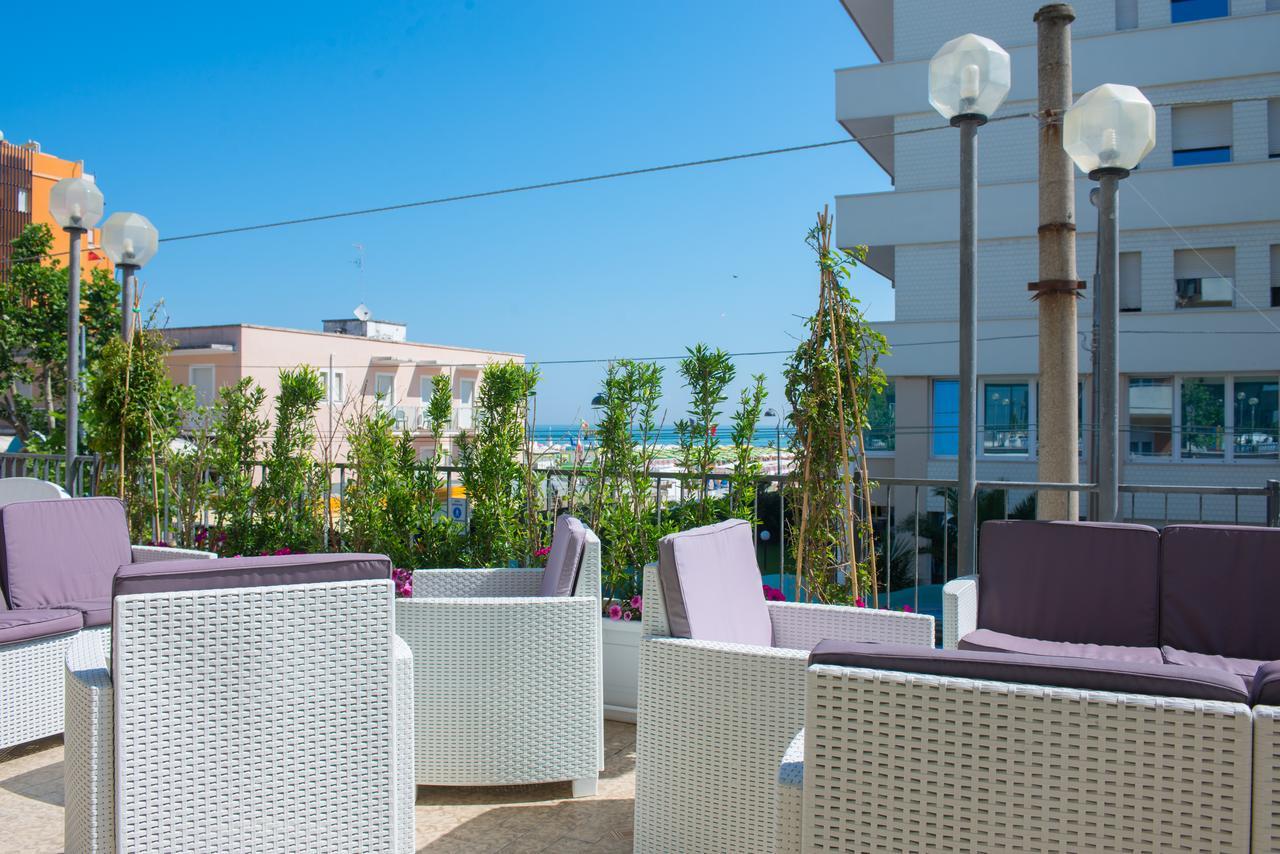 רימיני Hotel 2000 מראה חיצוני תמונה