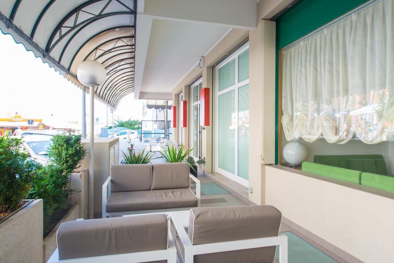 רימיני Hotel 2000 מראה חיצוני תמונה
