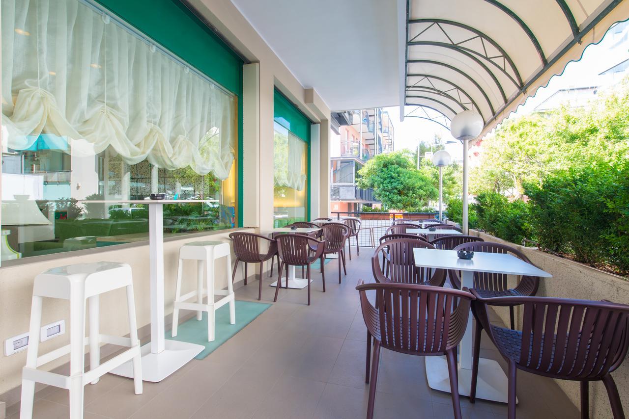 רימיני Hotel 2000 מראה חיצוני תמונה