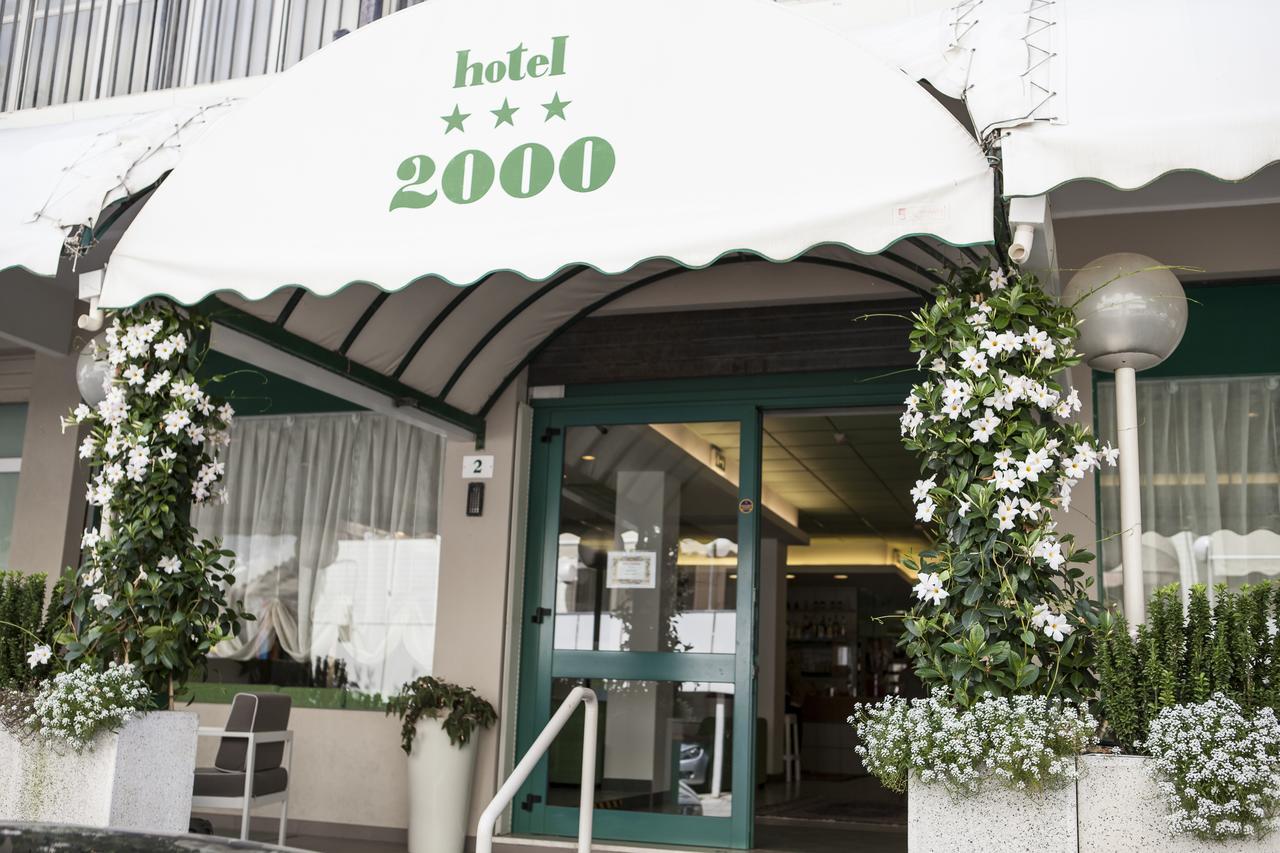 רימיני Hotel 2000 מראה חיצוני תמונה